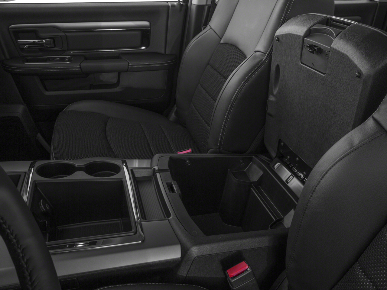 2016 RAM 1500 4WD Crew Cab 140.5 Big Horn