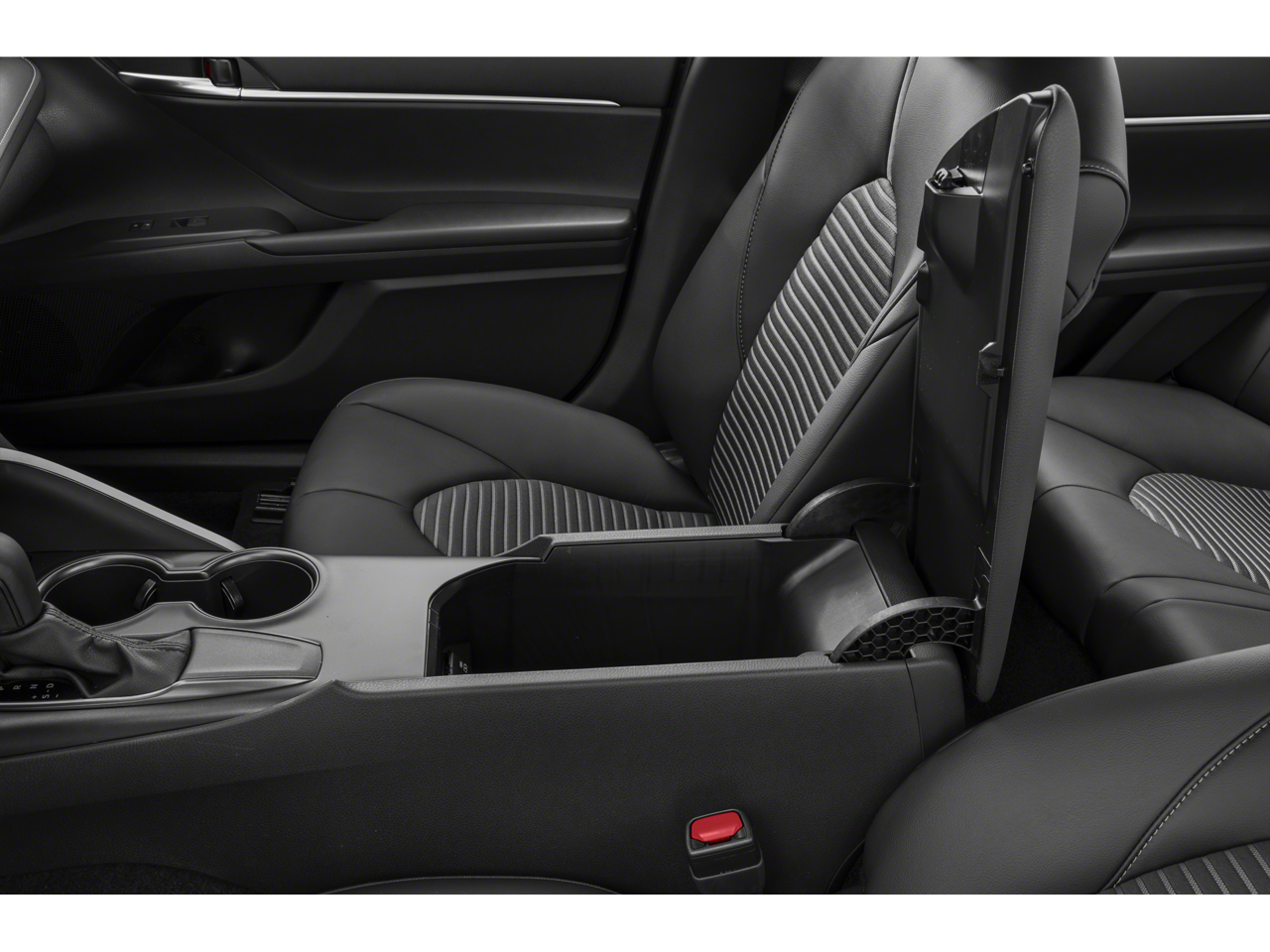 2022 Toyota Camry SE Auto AWD