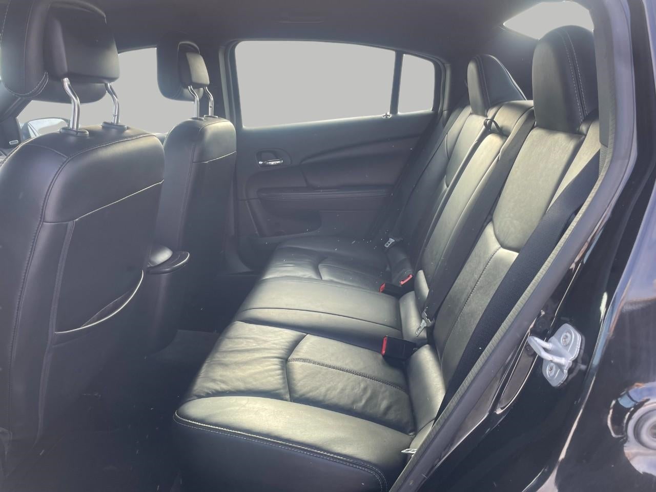 2013 Chrysler 200 4dr Sdn Limited