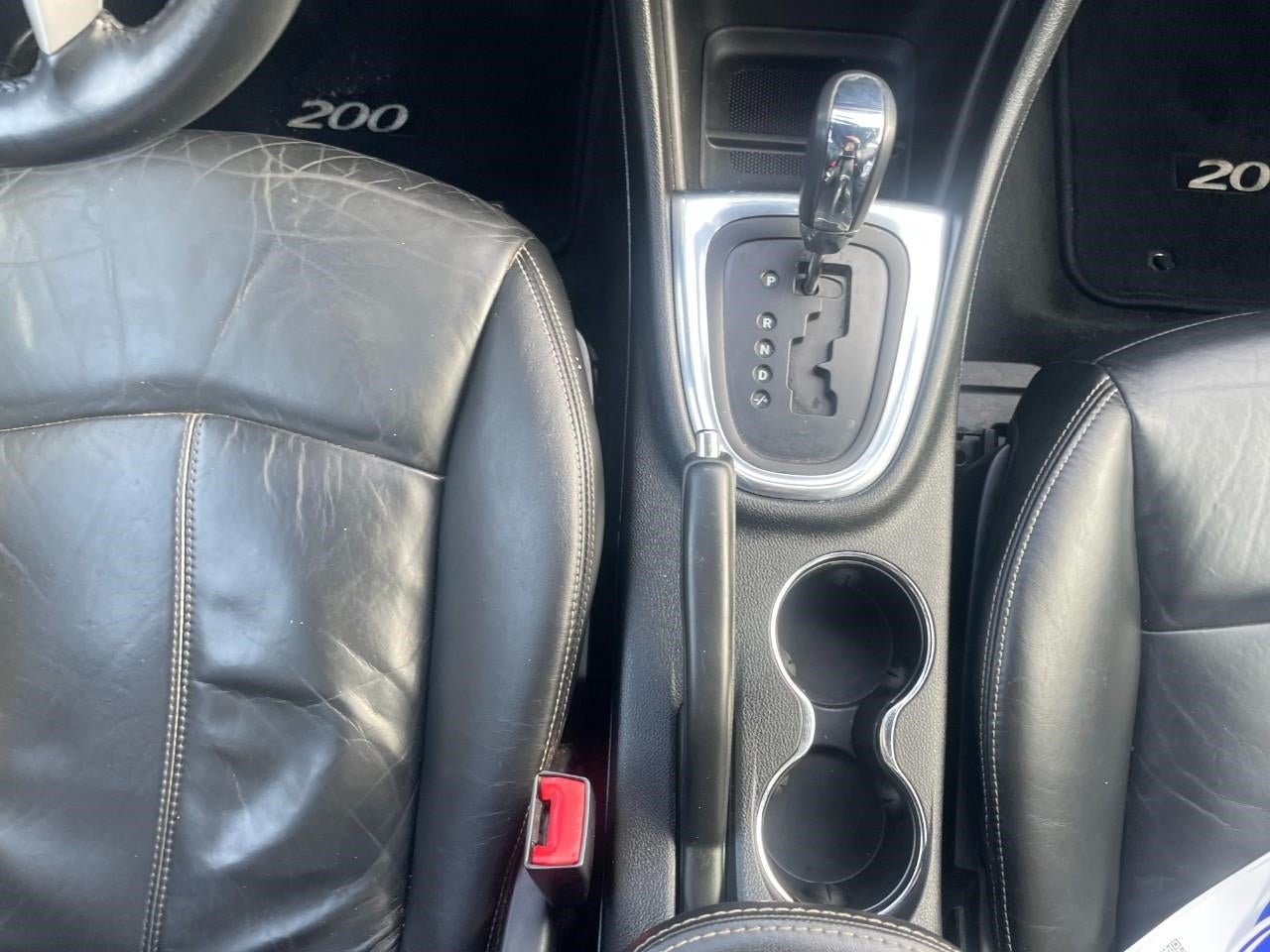 2013 Chrysler 200 4dr Sdn Limited