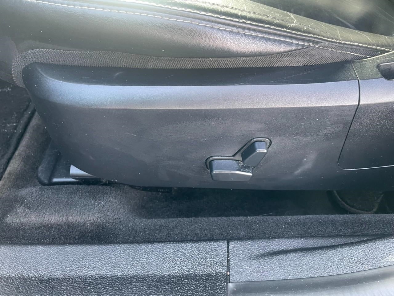 2013 Chrysler 200 4dr Sdn Limited