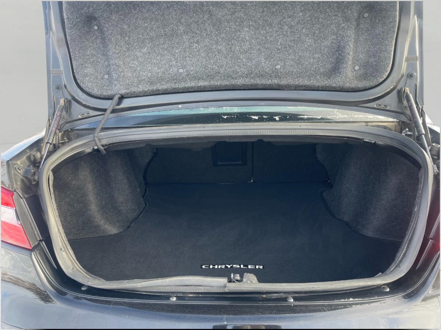 2013 Chrysler 200 4dr Sdn Limited