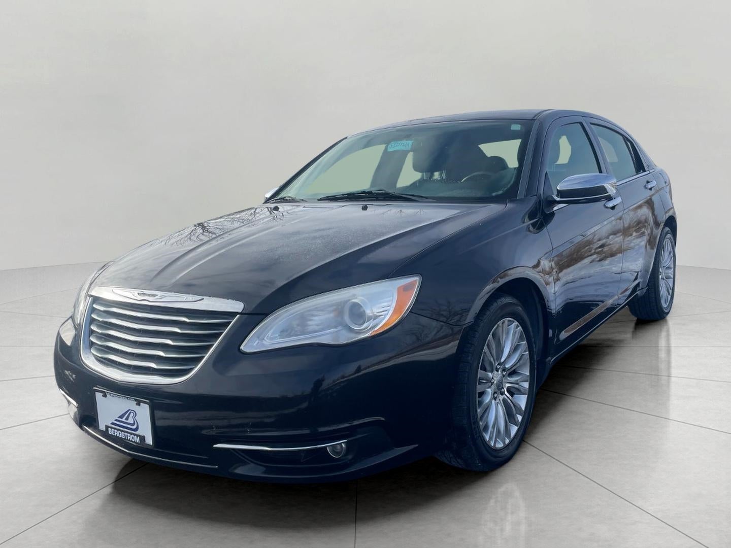 2013 Chrysler 200 4dr Sdn Limited
