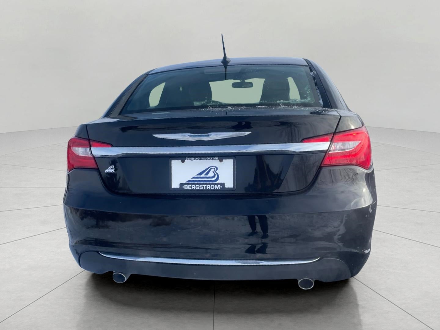 2013 Chrysler 200 4dr Sdn Limited