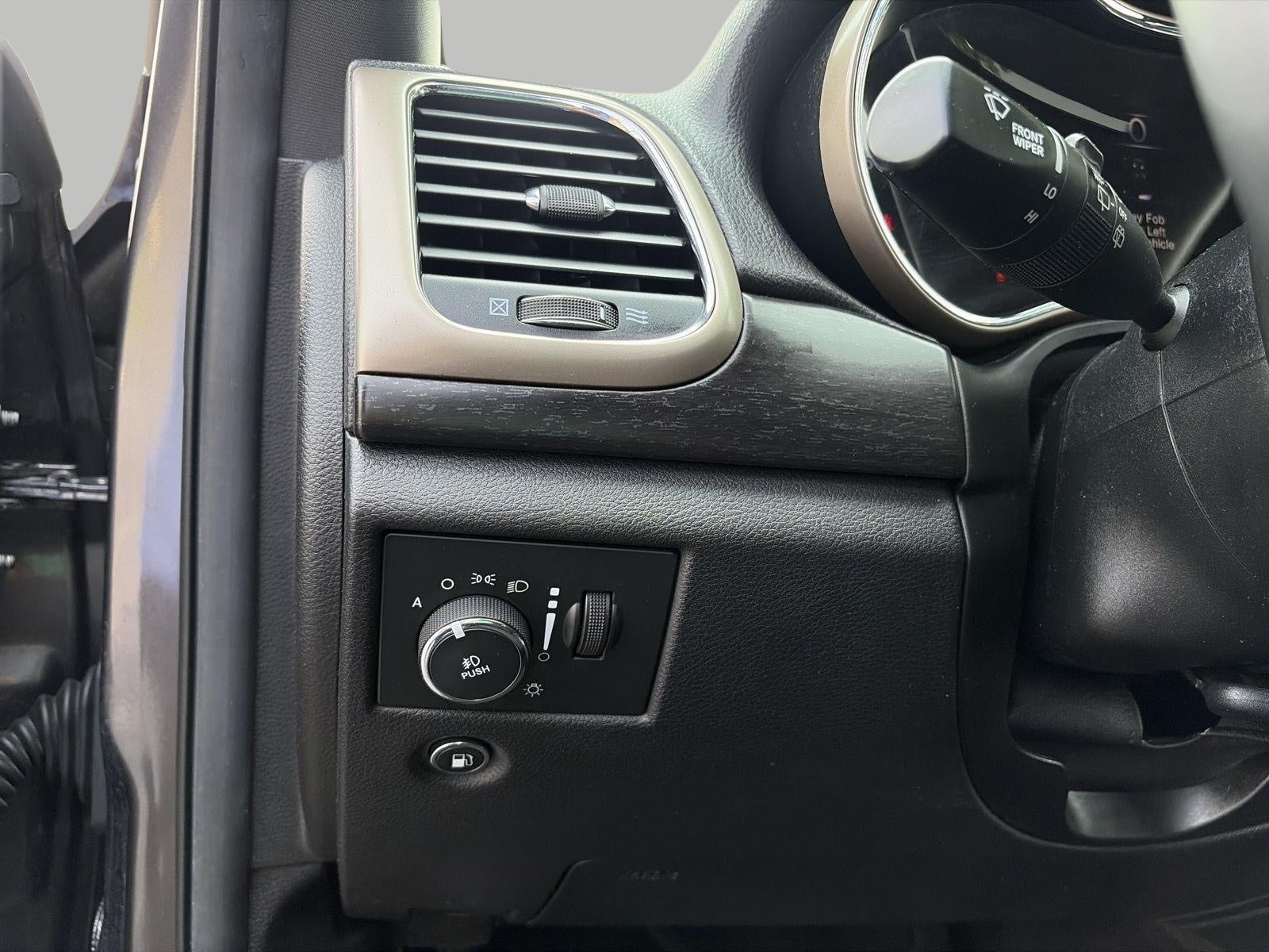 2014 Jeep Grand Cherokee 4WD 4dr Laredo