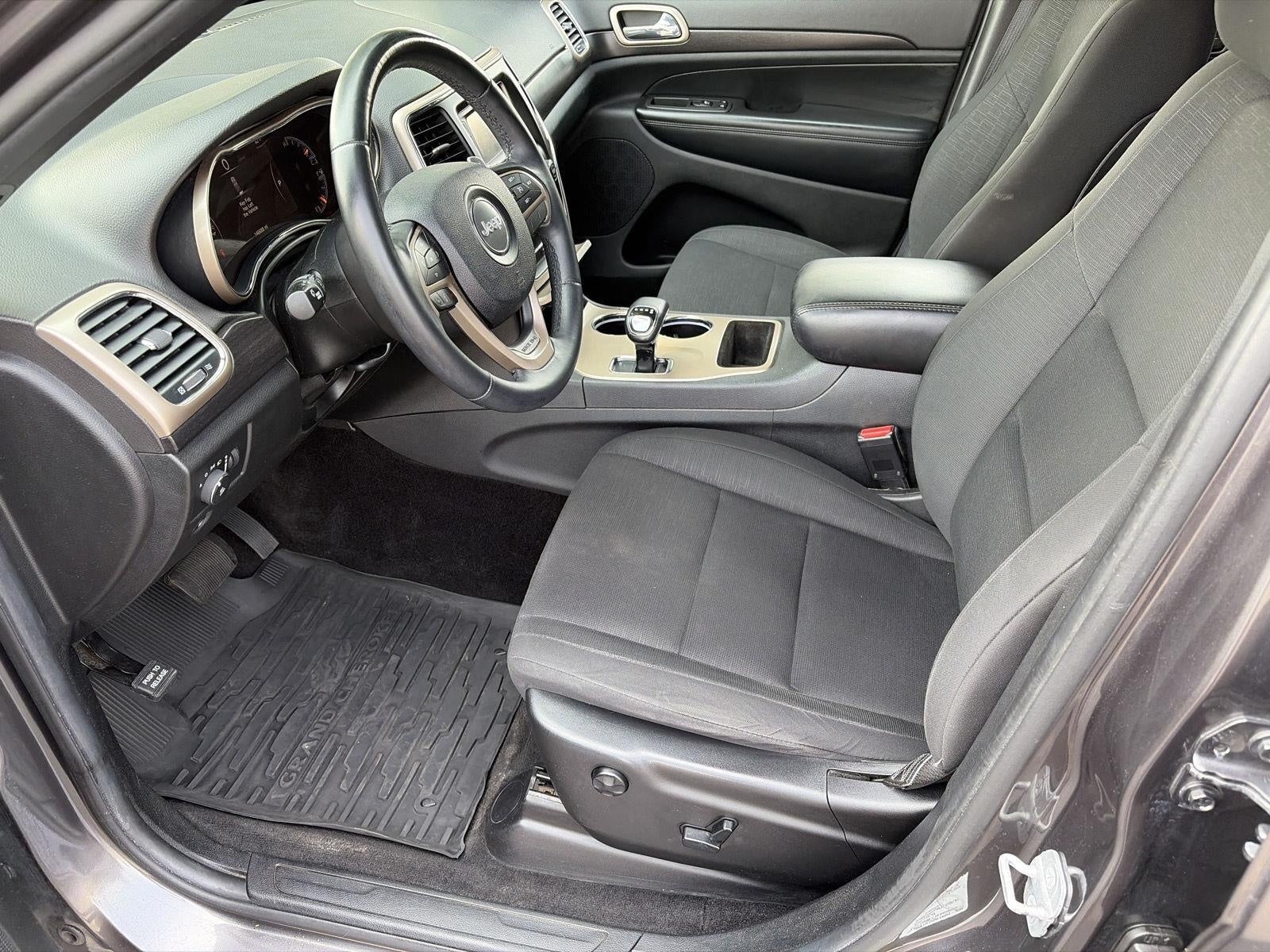 2014 Jeep Grand Cherokee 4WD 4dr Laredo