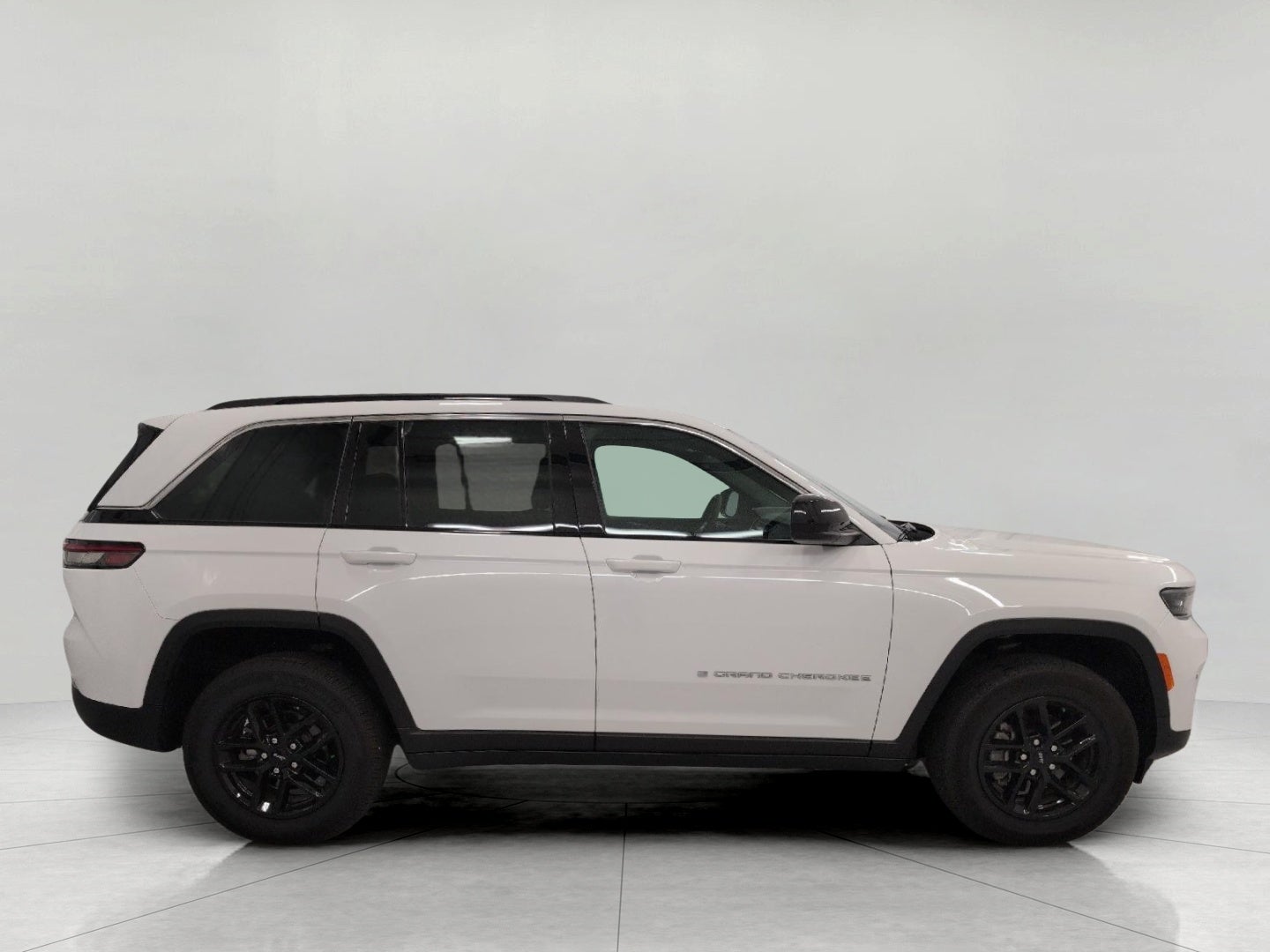 2025 Jeep Grand Cherokee Laredo X 4x4