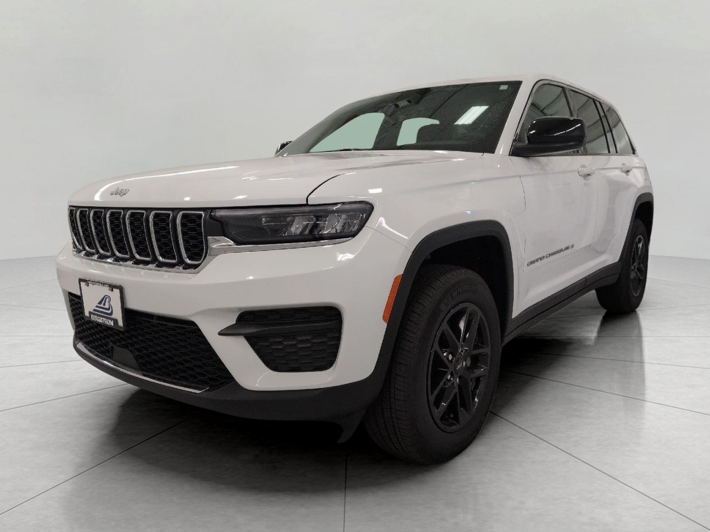 2025 Jeep Grand Cherokee Laredo X 4x4