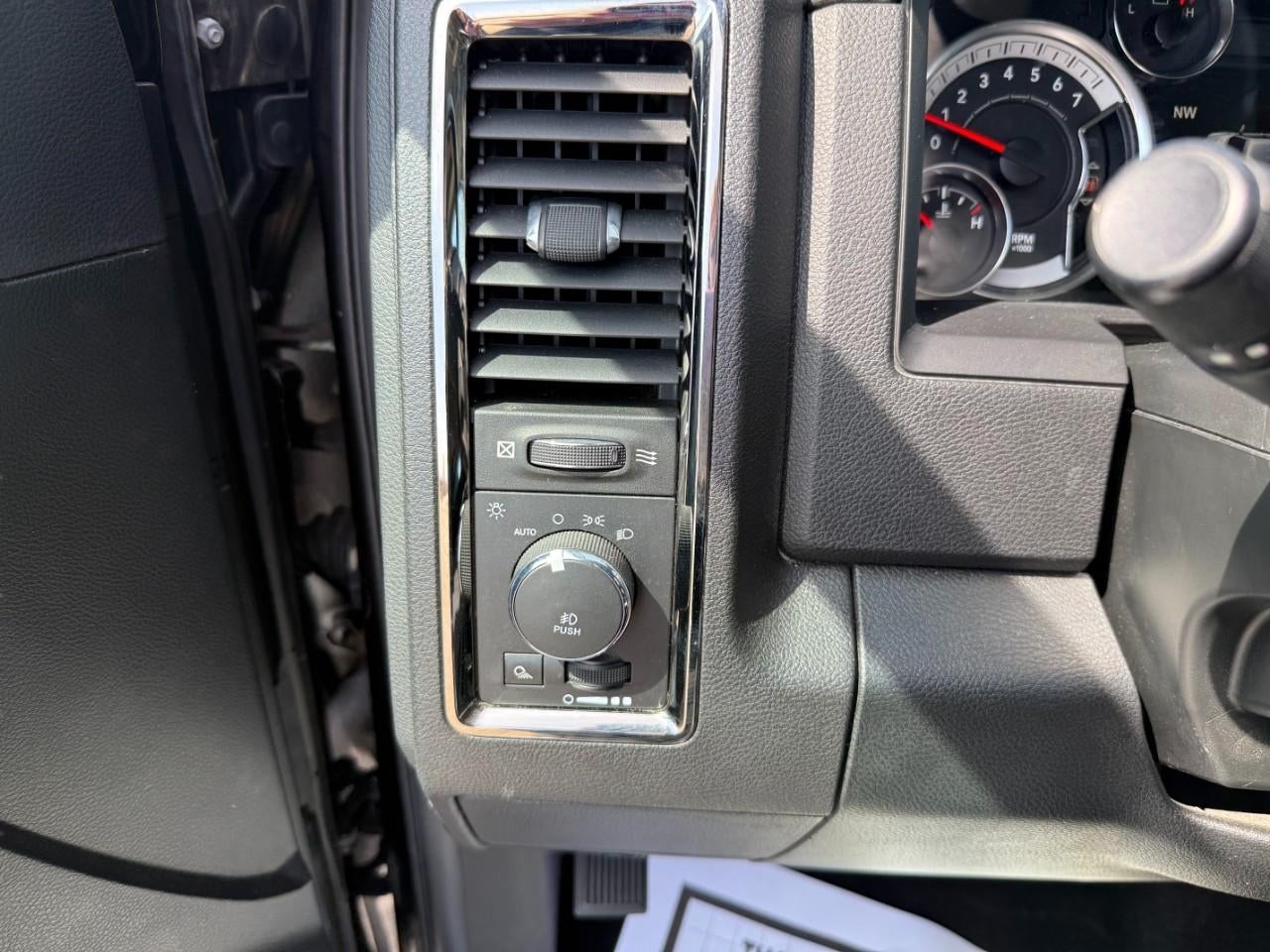 2018 RAM 1500 Sport 4x4 Crew Cab 5'7 Box