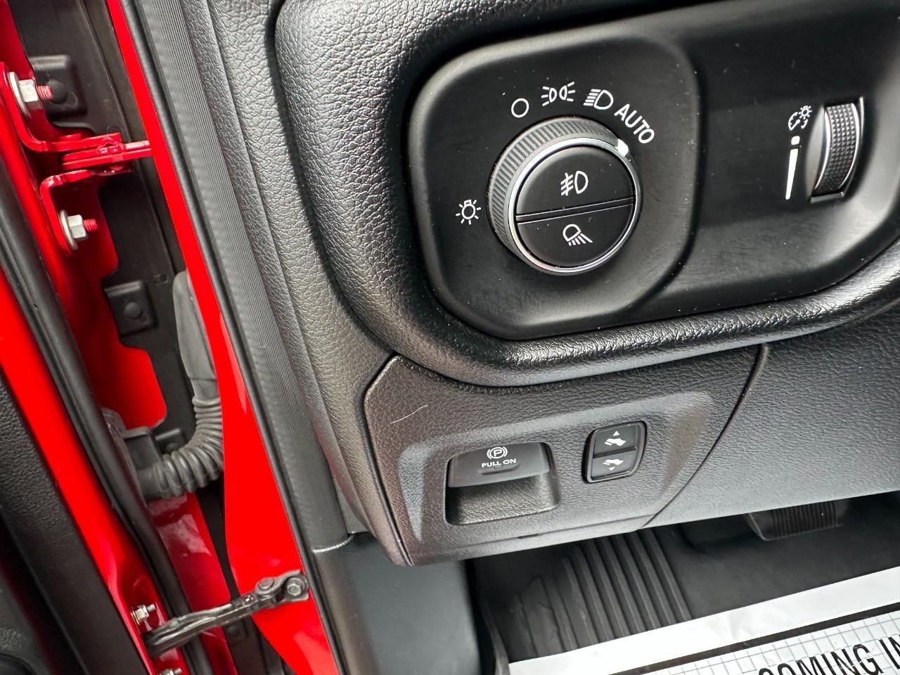 2022 RAM 1500 Lone Star 4x4 Crew Cab 5'7 Box