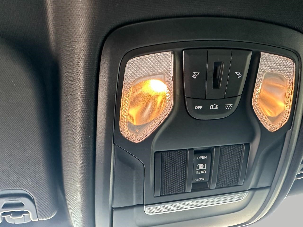 2022 RAM 1500 Lone Star 4x4 Crew Cab 5'7 Box