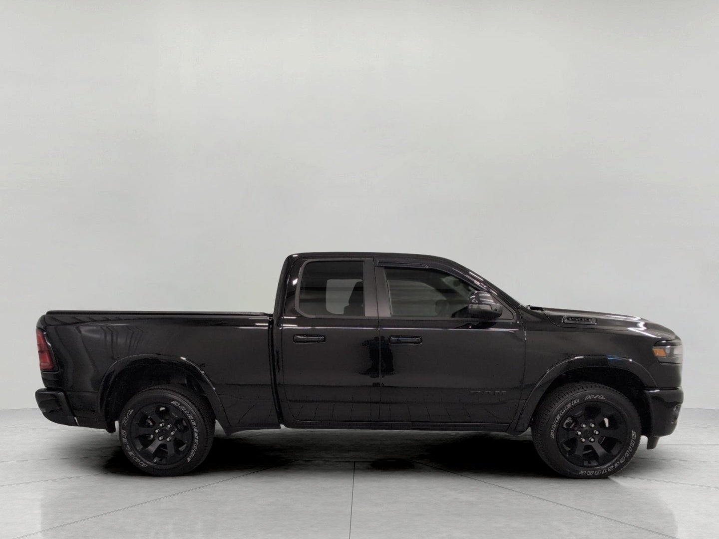 2025 RAM 1500 Big Horn 4x4 Quad Cab 6'4 Box