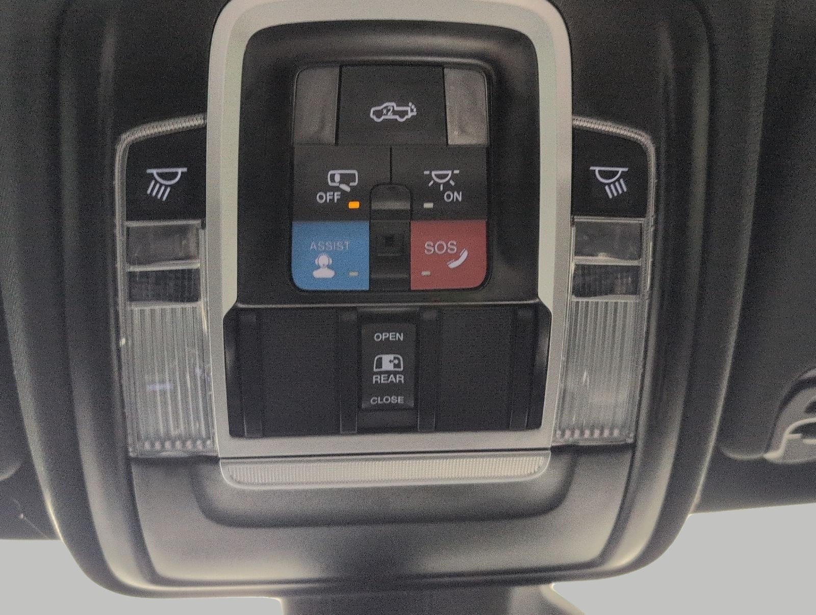 2025 RAM 1500 Big Horn 4x4 Quad Cab 6'4 Box