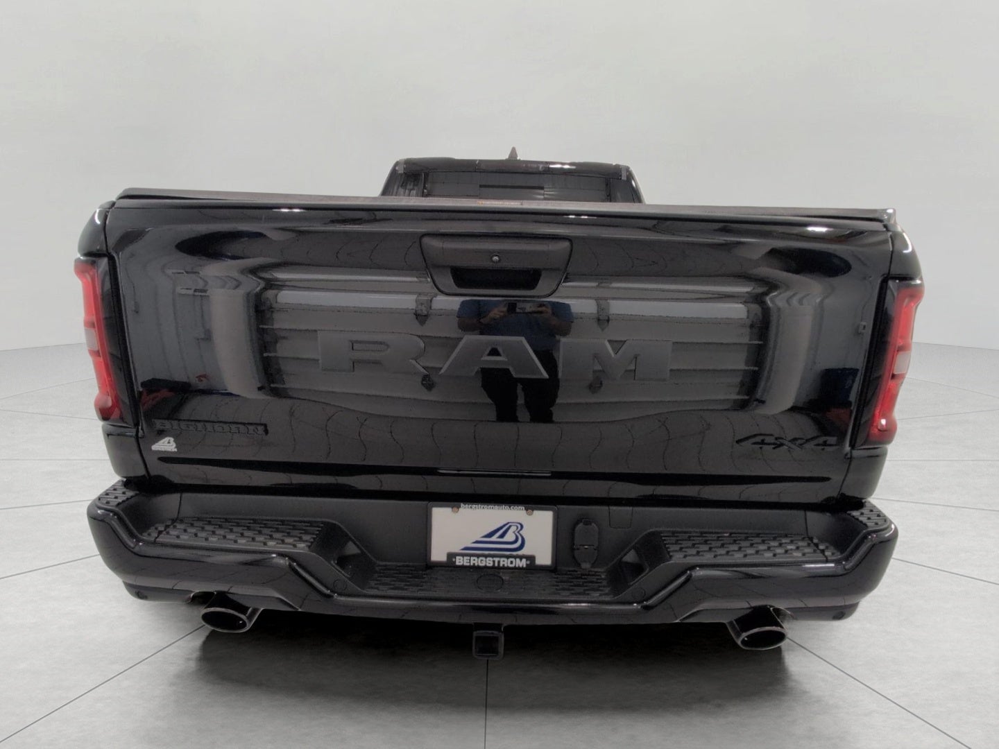 2025 RAM 1500 Big Horn 4x4 Quad Cab 6'4 Box
