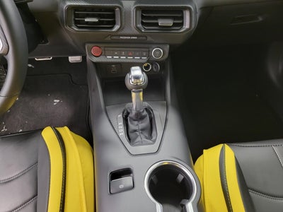 2024 Ford MUSTANG COUPE
