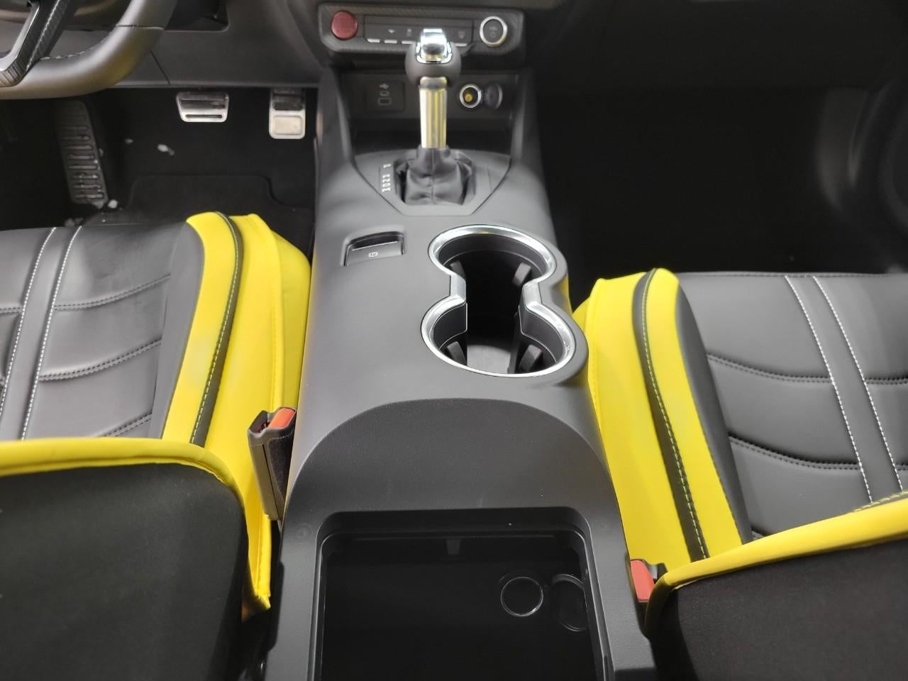 2024 Ford MUSTANG COUPE