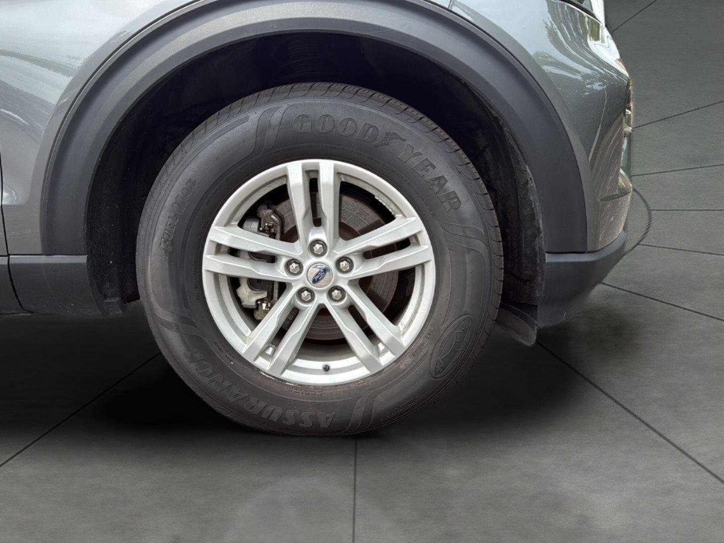 2024 Ford Explorer XLT 4WD