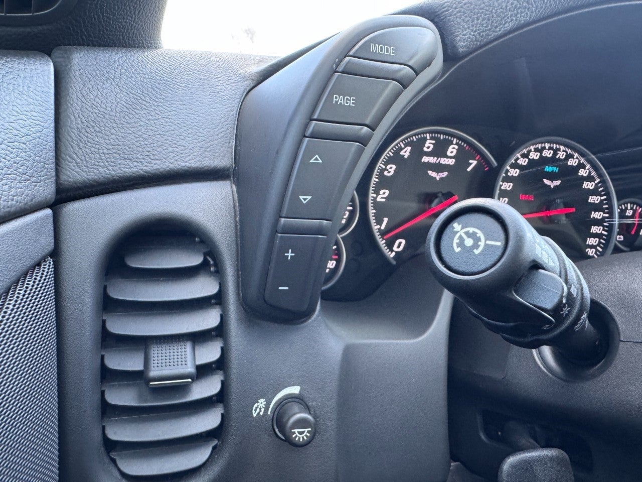 2009 Chevrolet Corvette 2dr Cpe w/1LT