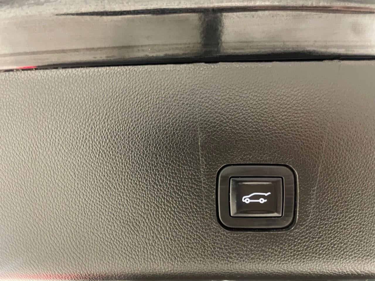 2018 Chevrolet Traverse AWD 4dr Premier w/1LZ