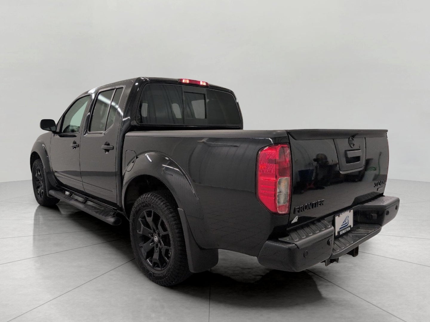2021 Nissan Frontier Crew Cab 4x4 SV Auto