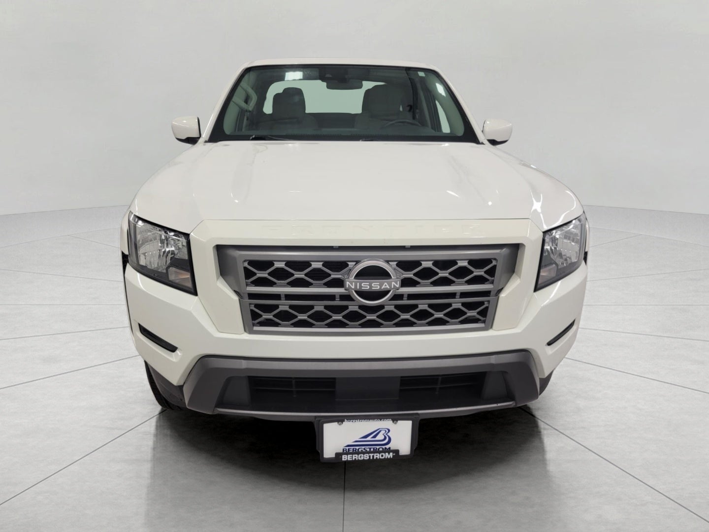 2022 Nissan Frontier Crew Cab 4x4 SV Auto