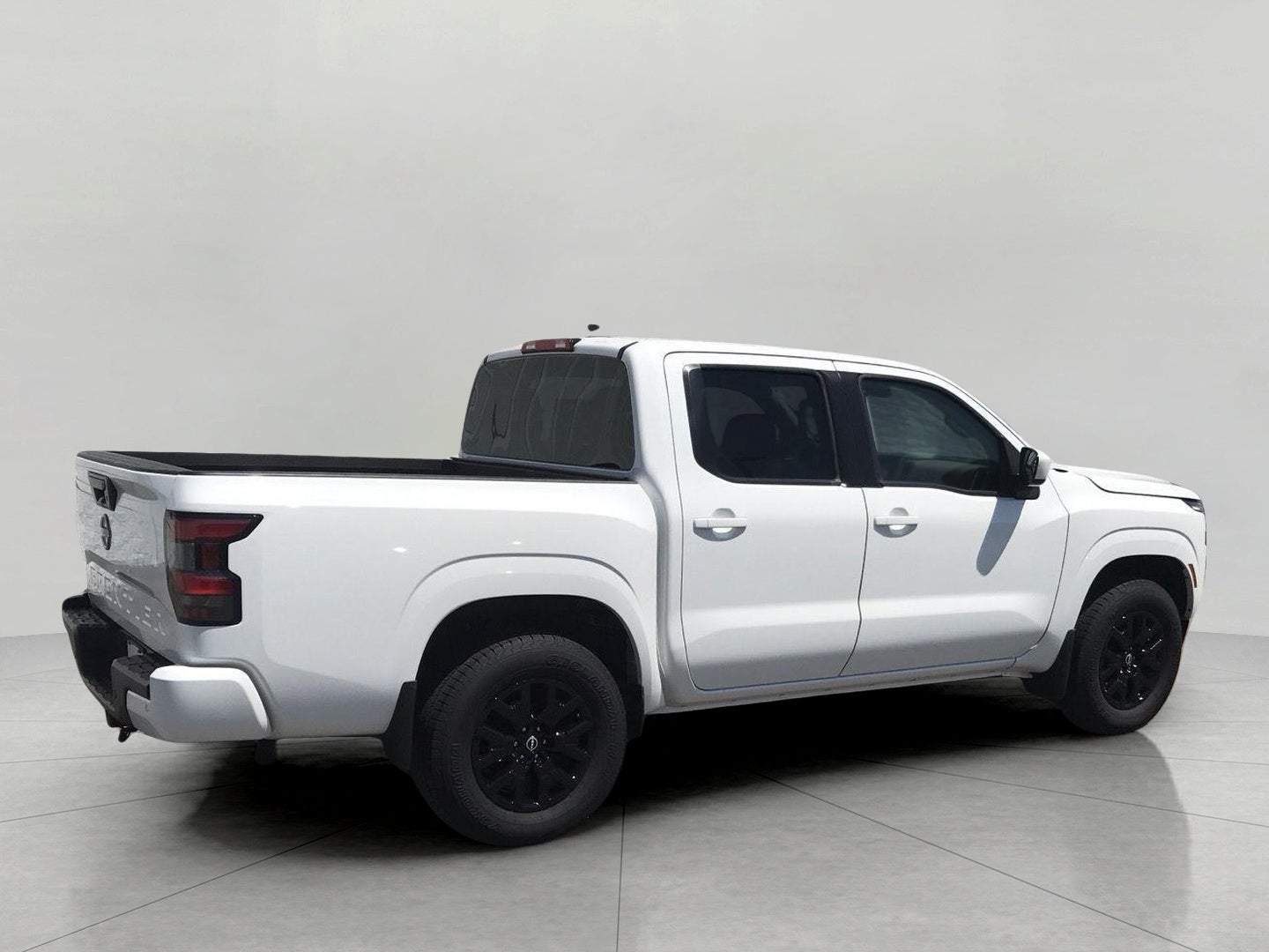2022 Nissan Frontier Crew Cab 4x4 SV Auto
