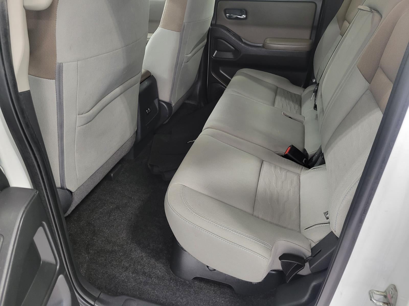 2022 Nissan Frontier Crew Cab 4x4 SV Auto