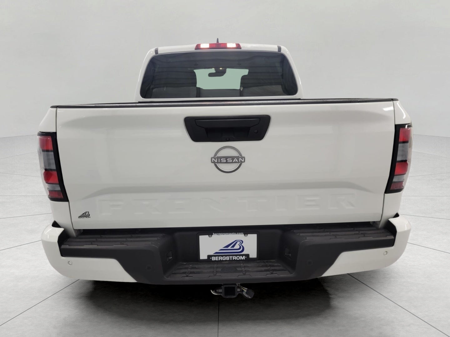 2022 Nissan Frontier Crew Cab 4x4 SV Auto