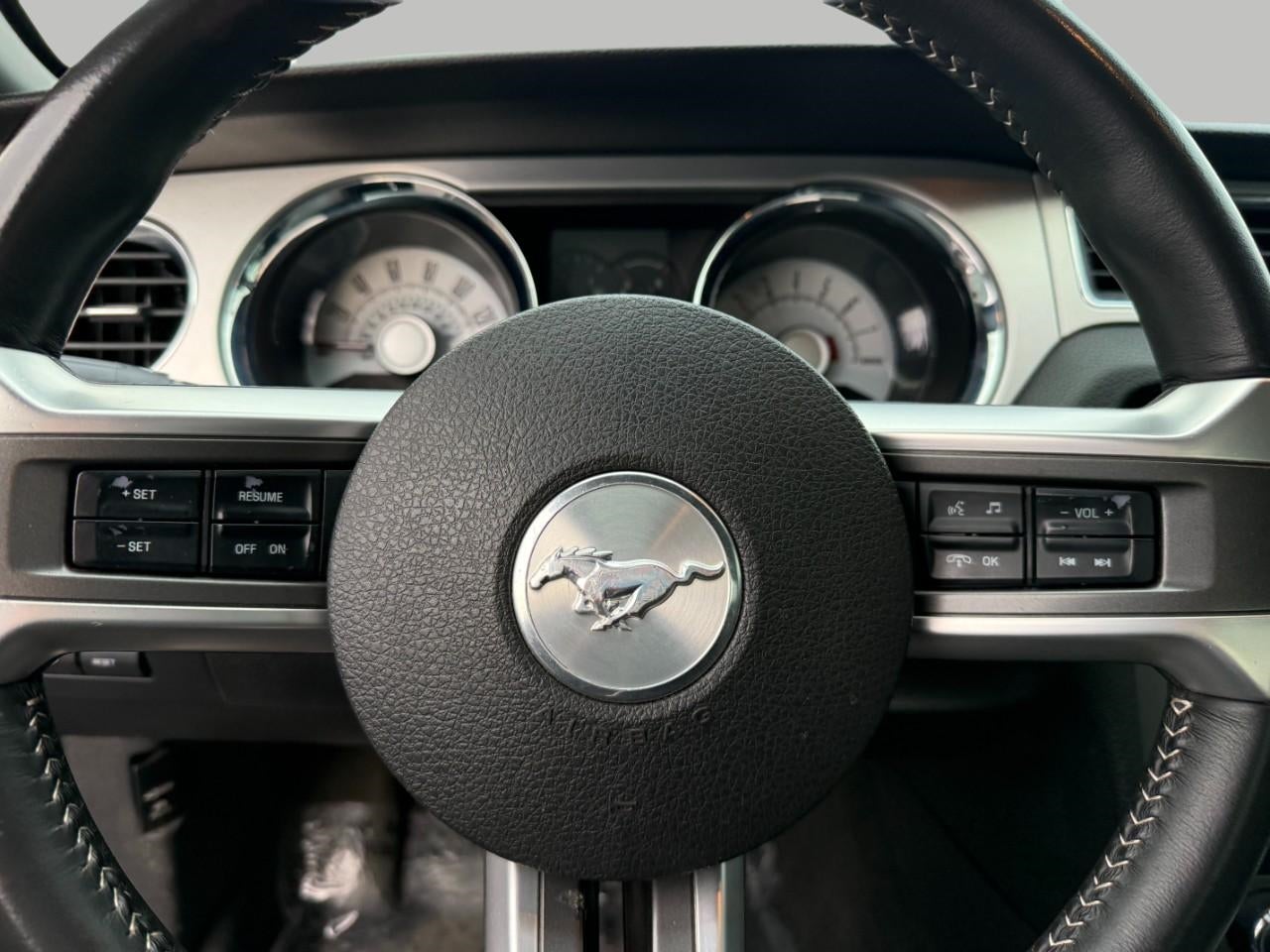 2010 Ford Mustang 2dr Cpe GT Premium