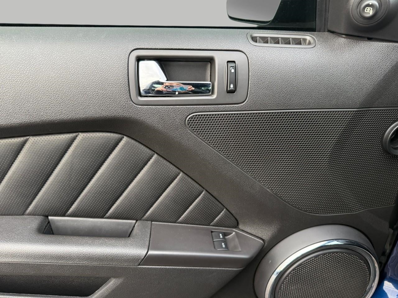 2010 Ford Mustang 2dr Cpe GT Premium