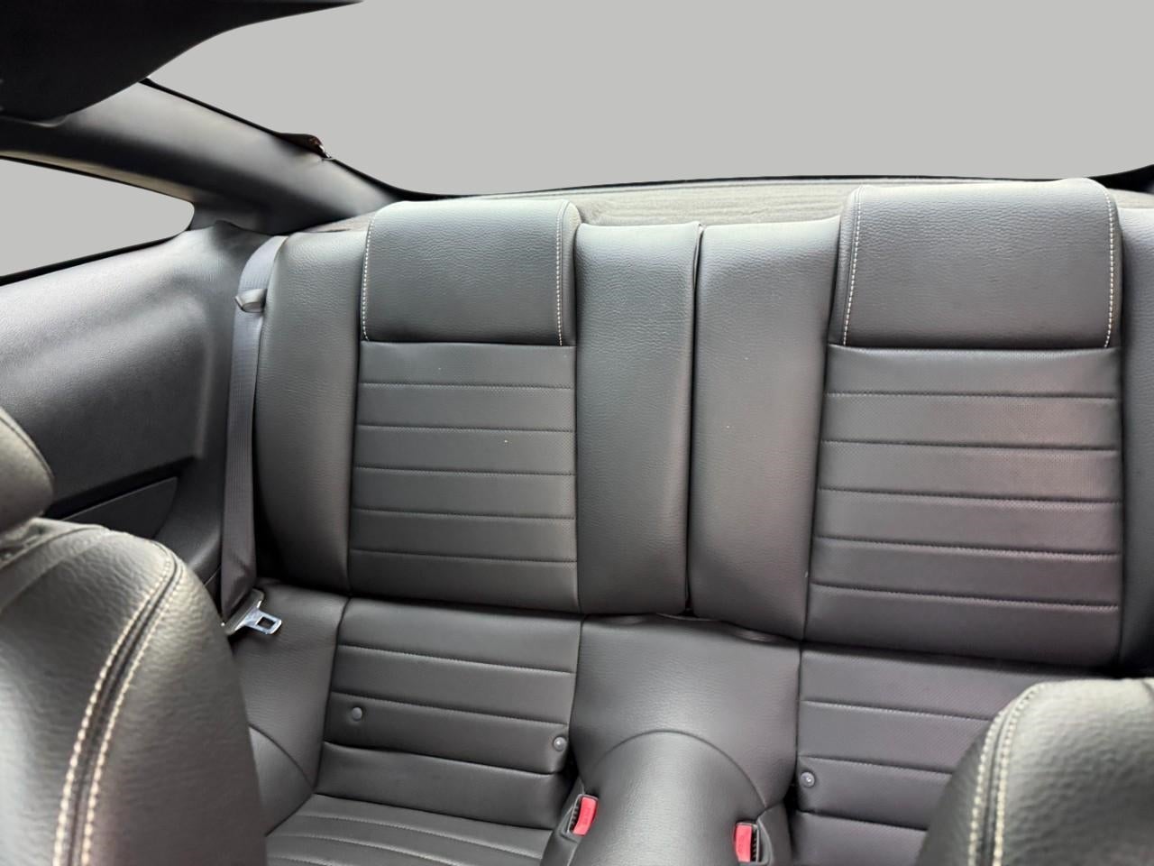 2010 Ford Mustang 2dr Cpe GT Premium