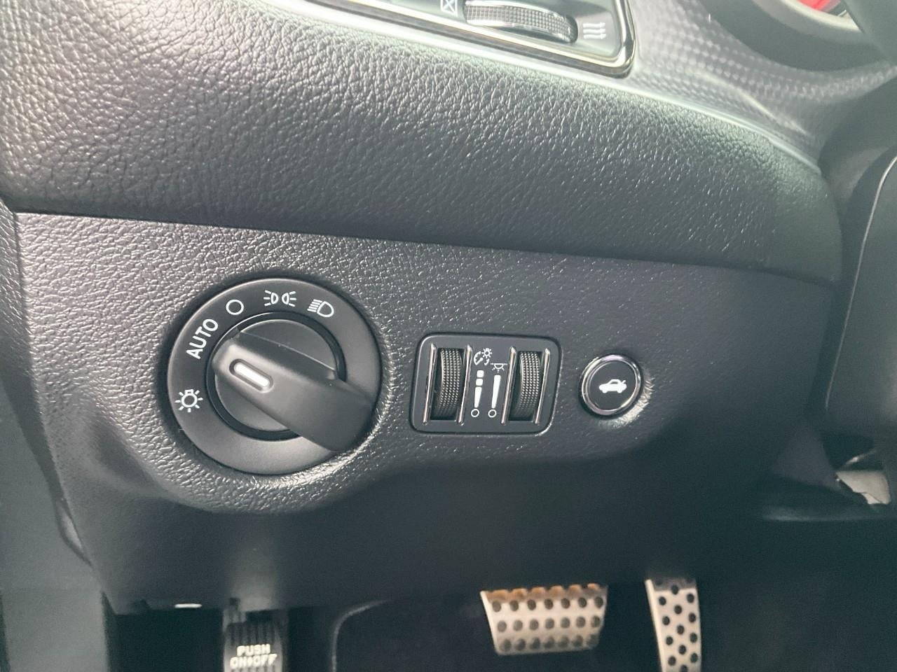 2016 Dodge Challenger 2dr Cpe SRT Hellcat