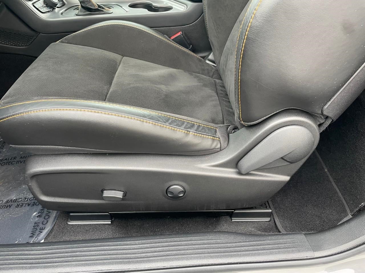 2023 Dodge Challenger GT RWD