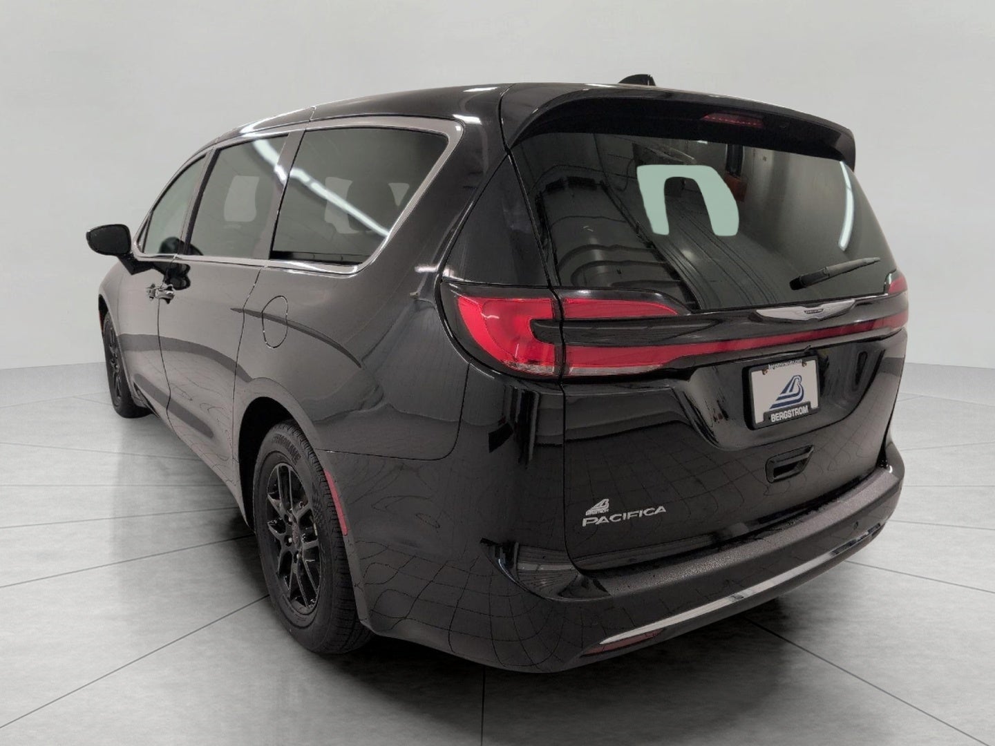2024 Chrysler Pacifica Touring L FWD