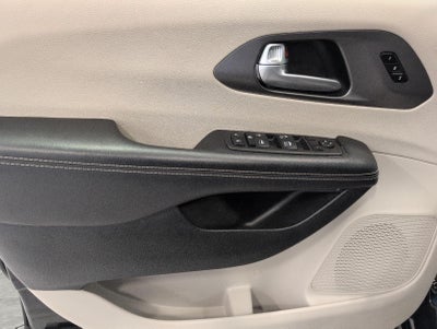 2024 Chrysler Pacifica Touring L FWD