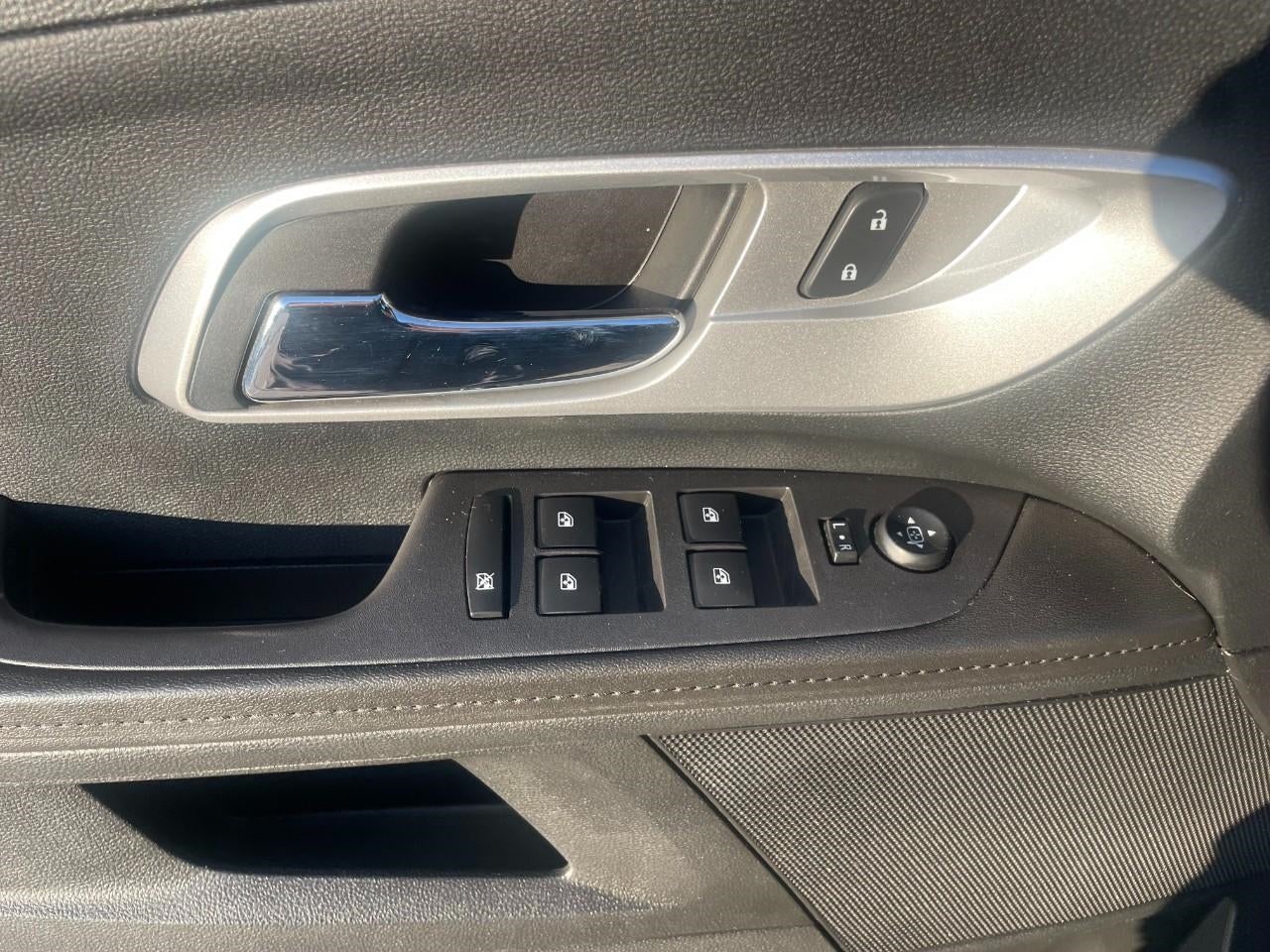 2017 Chevrolet Equinox AWD 4dr LS