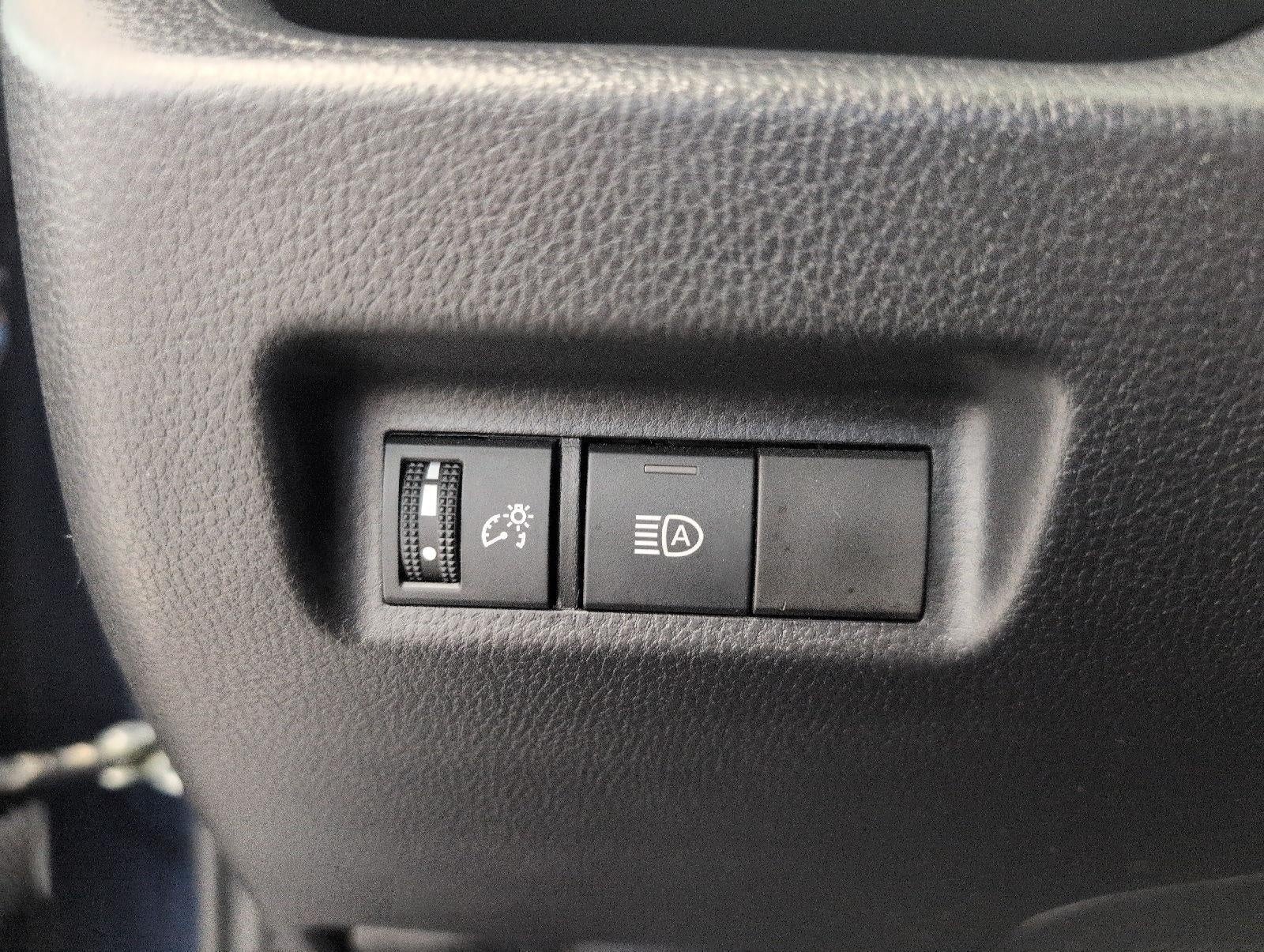 2025 Toyota RAV4 XLE AWD
