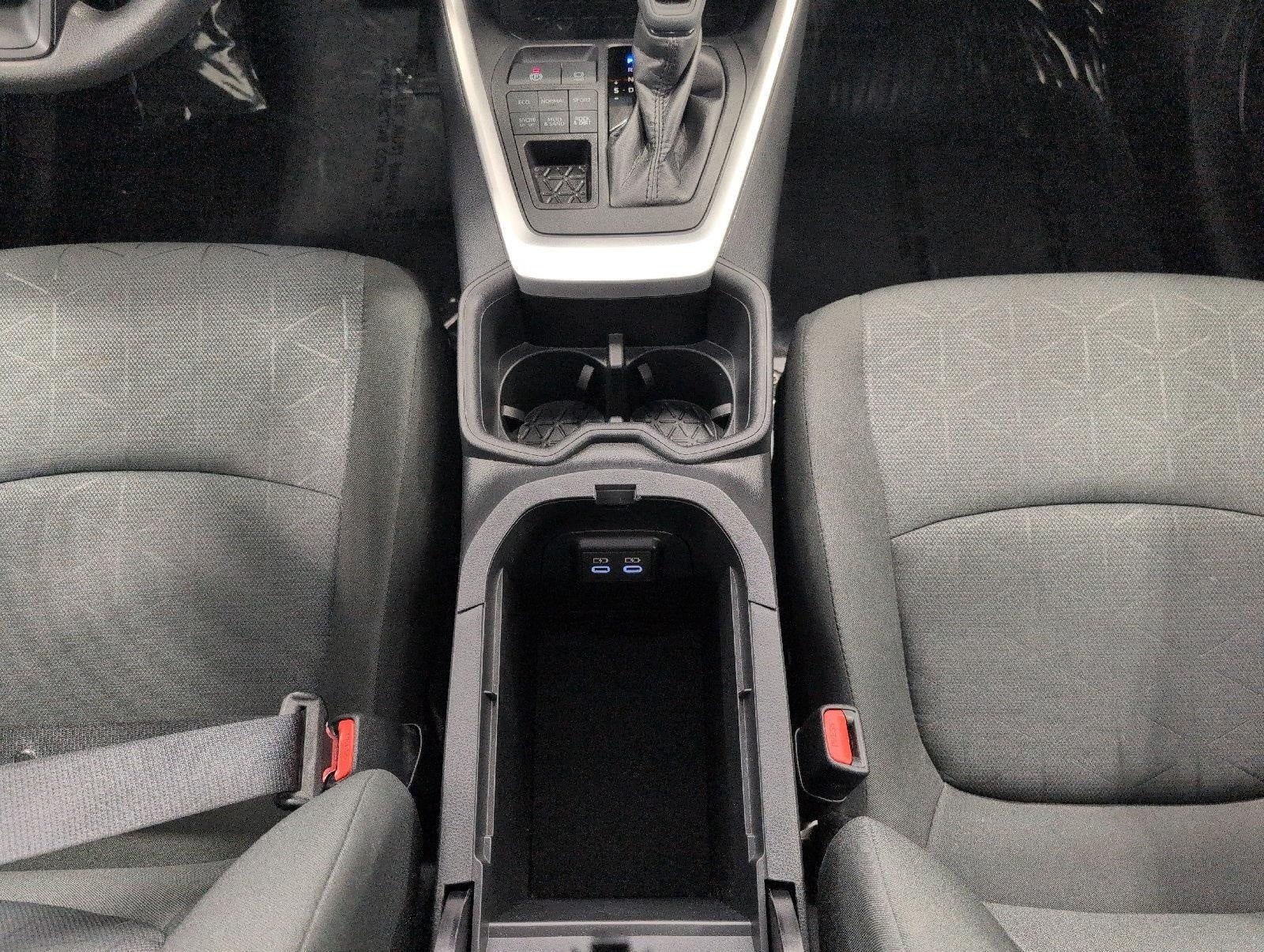2025 Toyota RAV4 XLE AWD