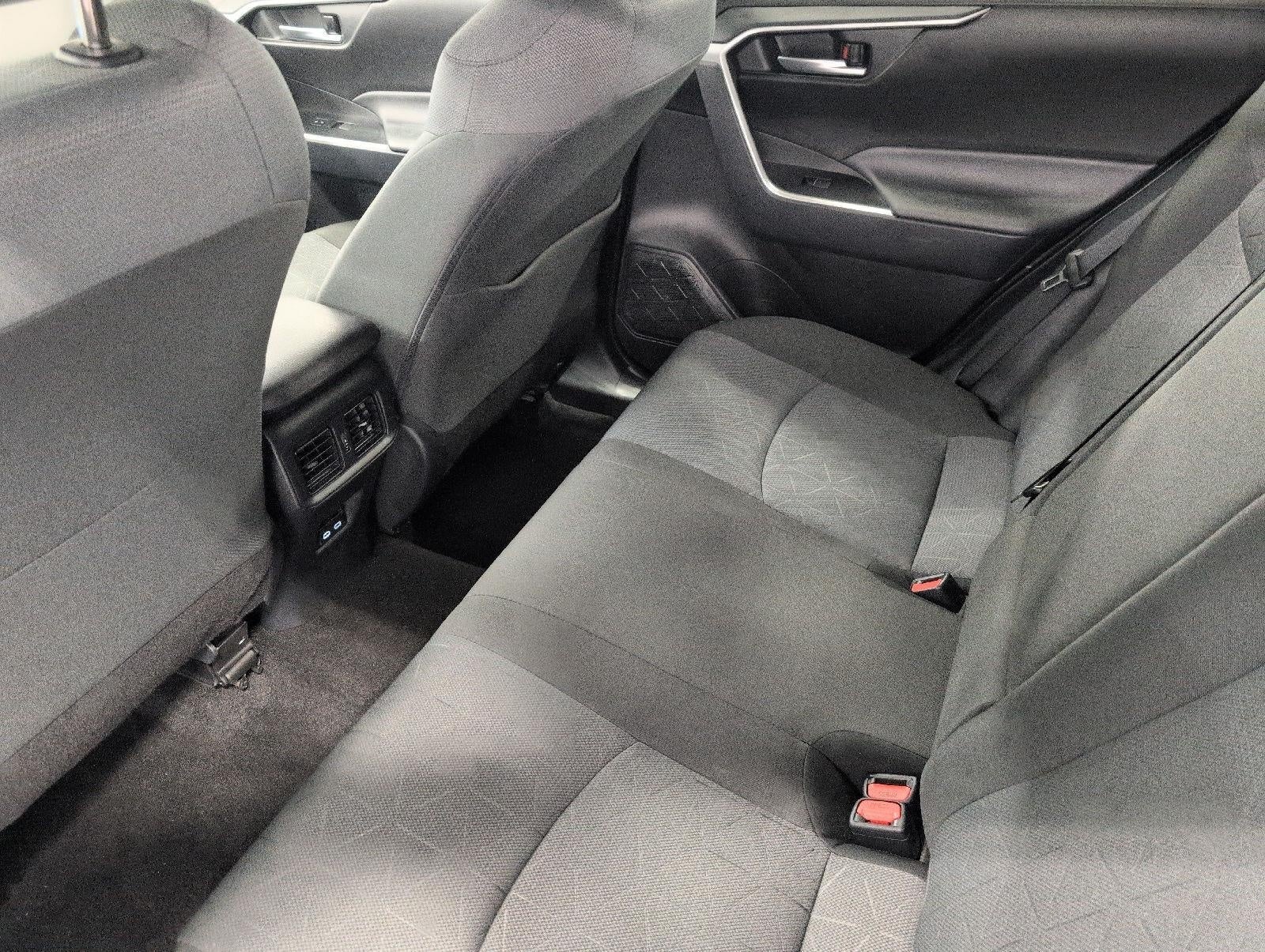 2025 Toyota RAV4 XLE AWD