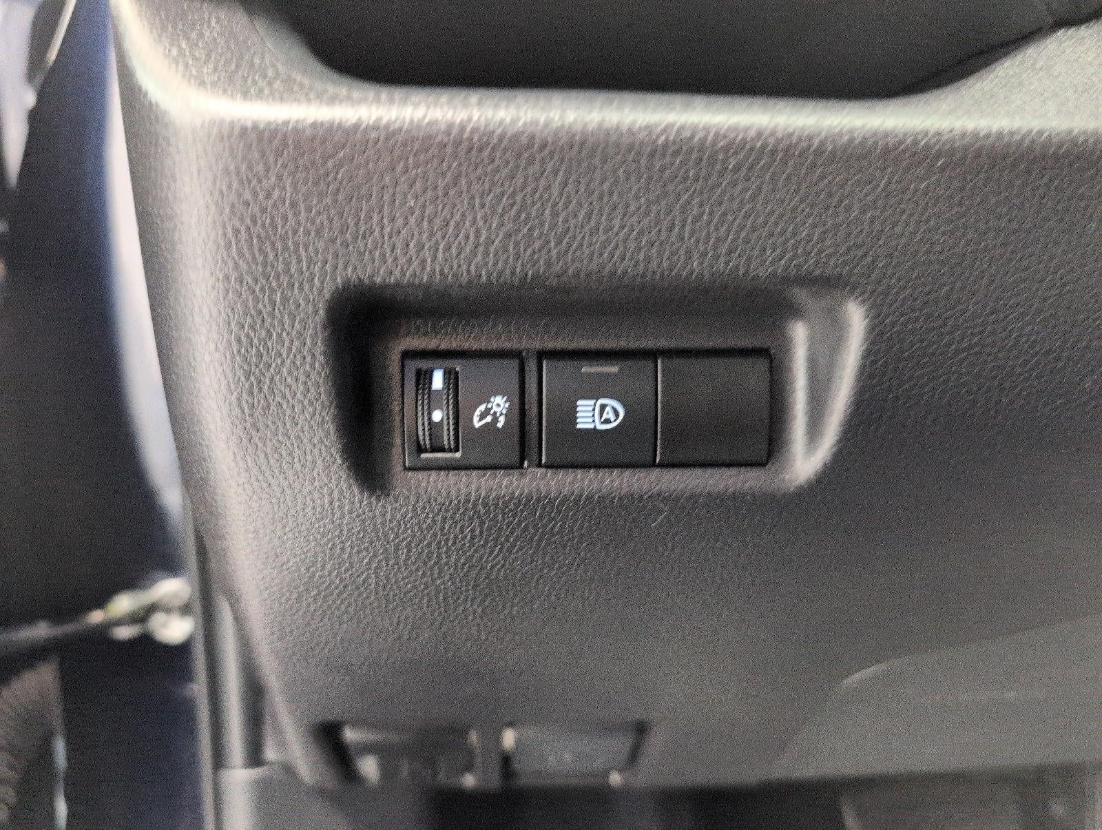 2025 Toyota RAV4 XLE AWD