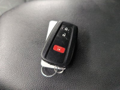 2025 Toyota RAV4 XLE AWD