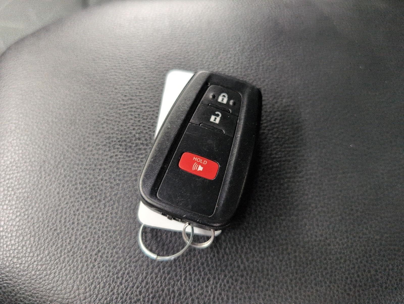 2025 Toyota RAV4 XLE AWD