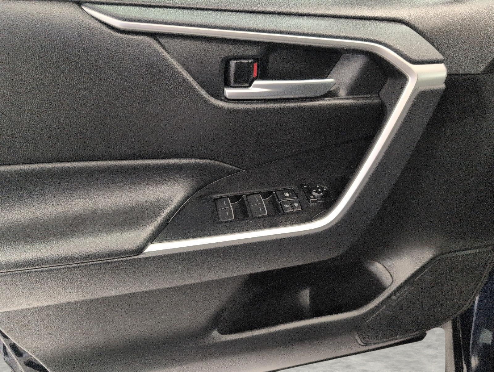 2025 Toyota RAV4 XLE AWD