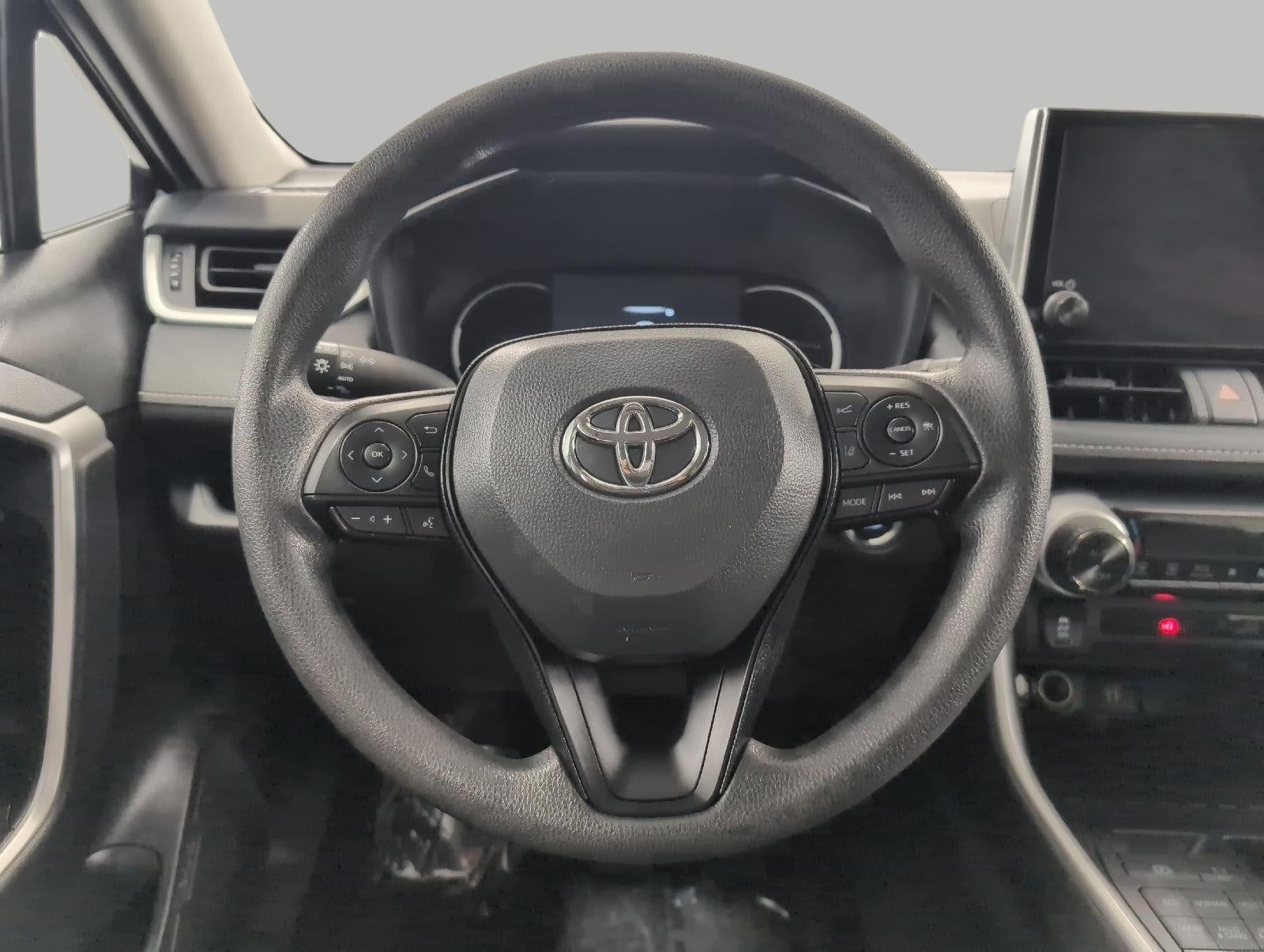 2025 Toyota RAV4 XLE AWD