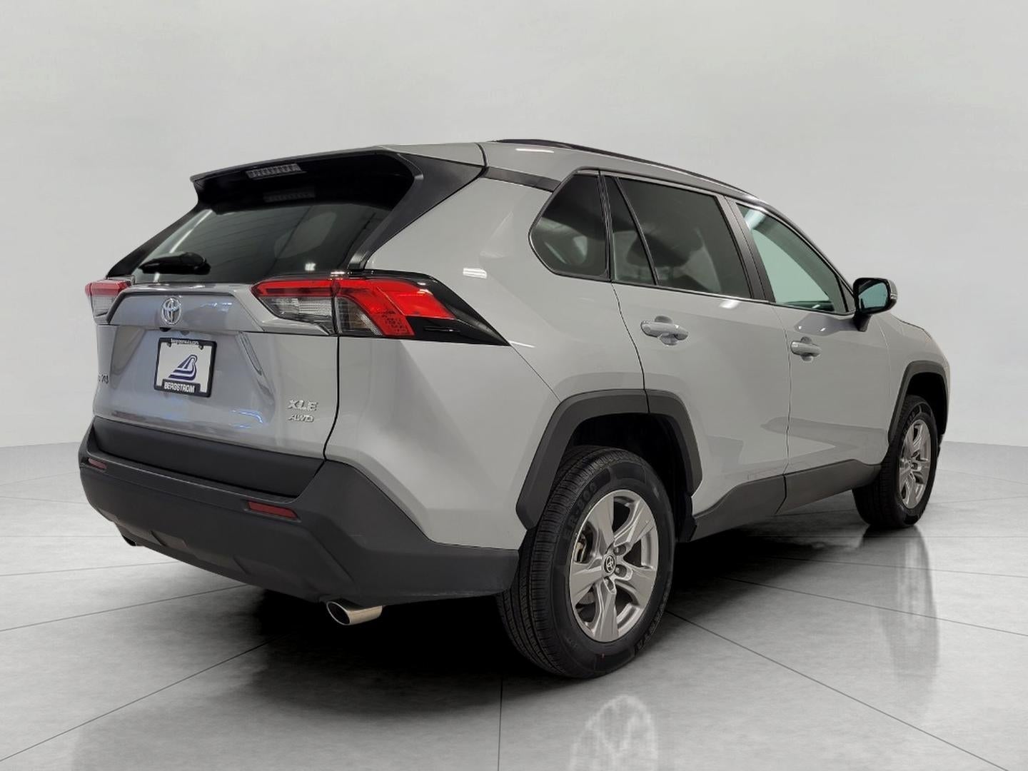 2025 Toyota RAV4 XLE AWD