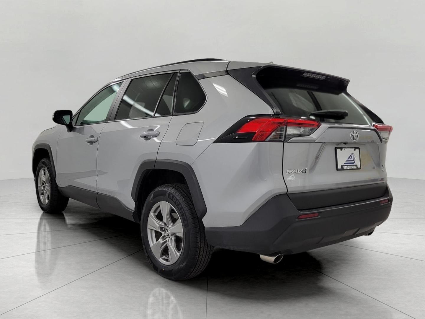 2025 Toyota RAV4 XLE AWD