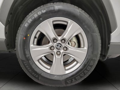2025 Toyota RAV4 XLE AWD