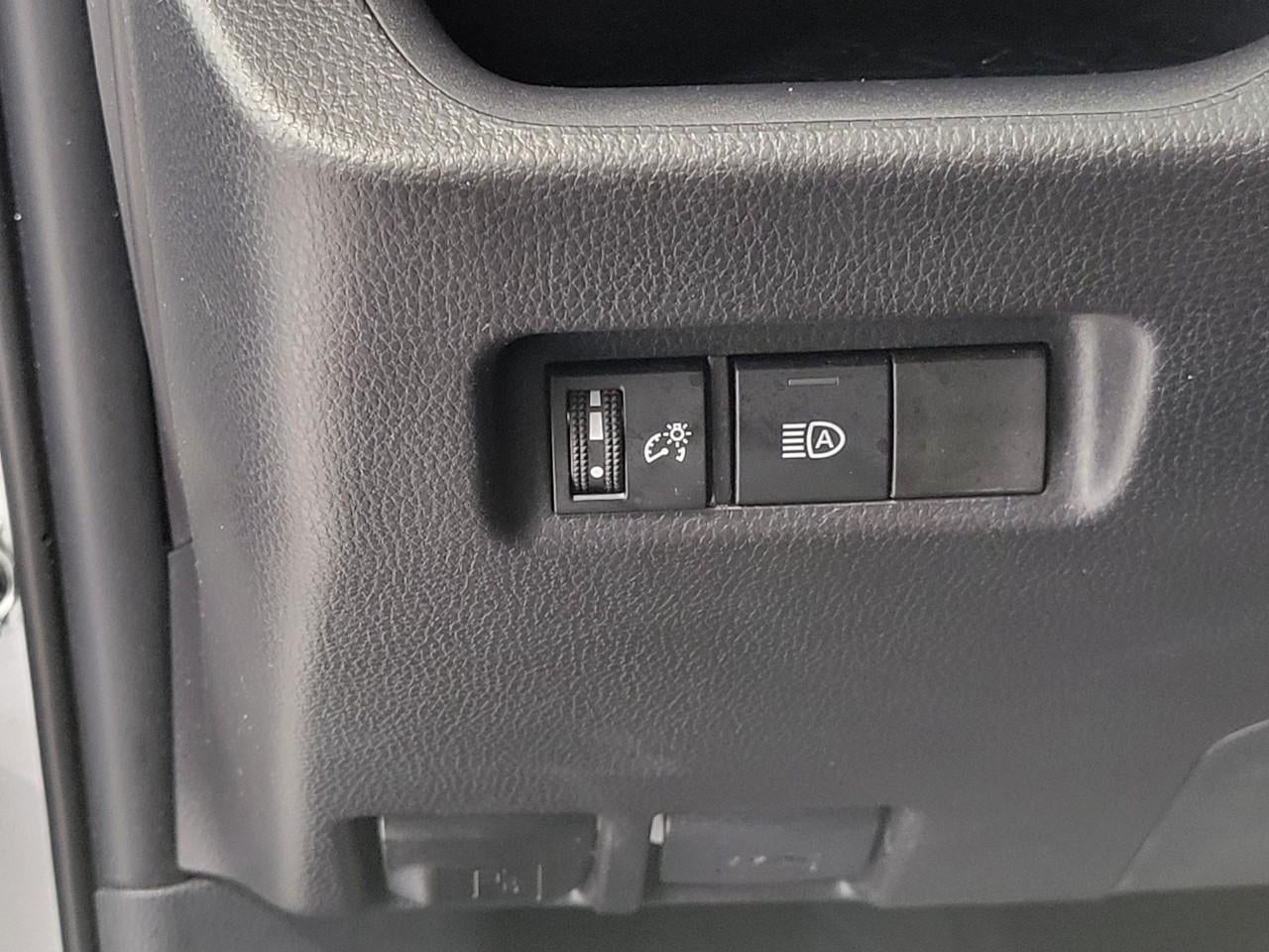 2025 Toyota RAV4 XLE AWD