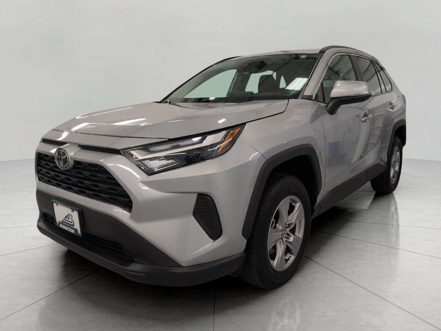 2025 Toyota RAV4 XLE AWD