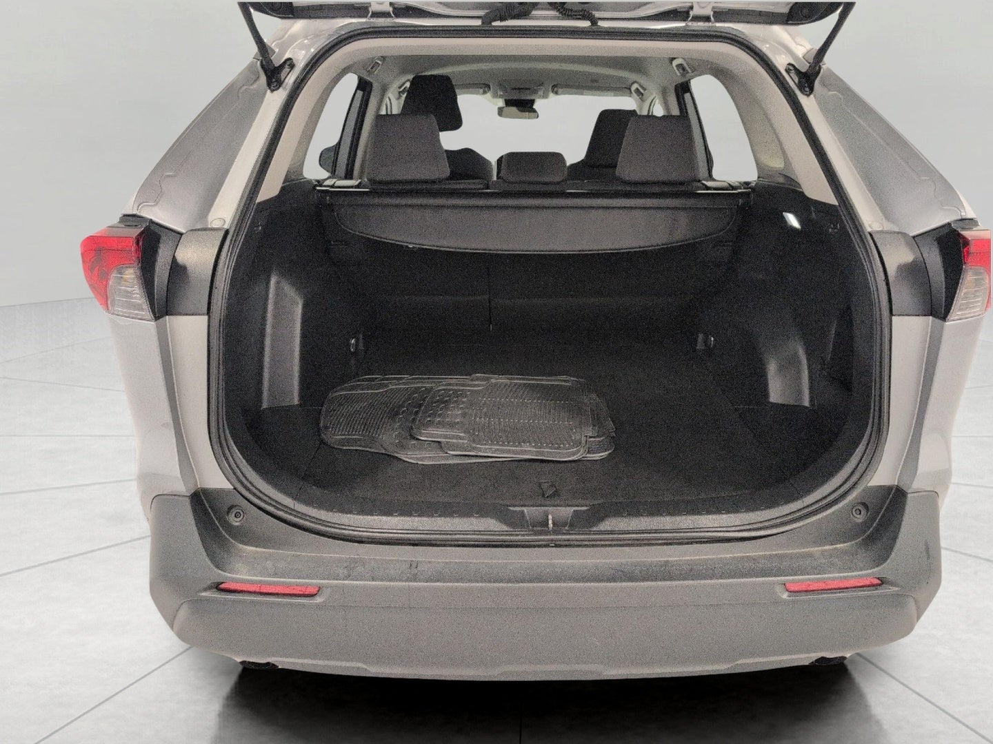 2025 Toyota RAV4 XLE AWD